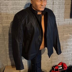 Men's Classic Black Leather Bomber Jacket